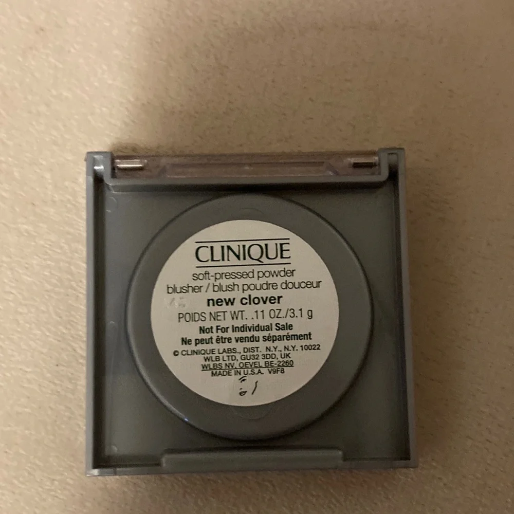 Clinique x Kate Spade Pink Polka Dot makeup bag with Clinique blush and lipstick - Picture 4 of 6